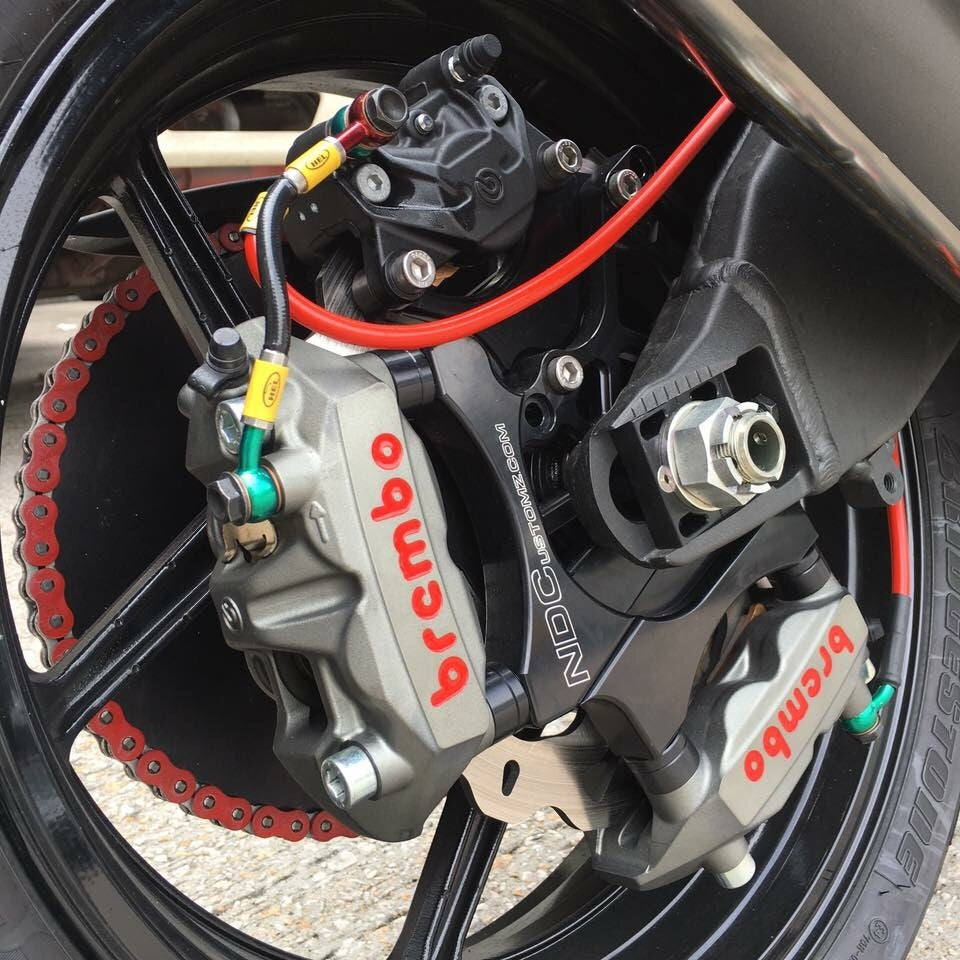 05-12 ZX6R/636 Caliper Bracket Kit