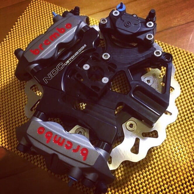13-25 636 Caliper Bracket Kit
