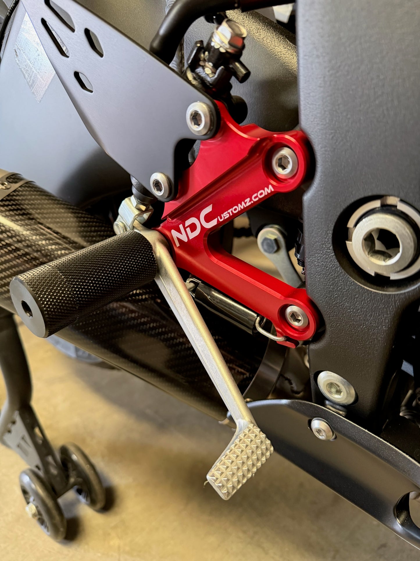 09-25 ZX6R/636 Rear Sets & Pegs