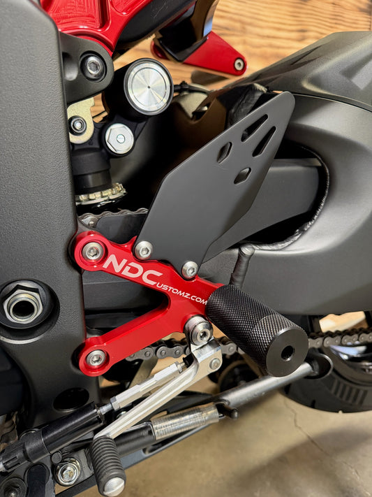 09-25 ZX6R/636 Rear Sets & Pegs