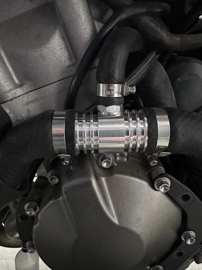 Twisted Tee Coolant Fitting 09-26 ZX6R