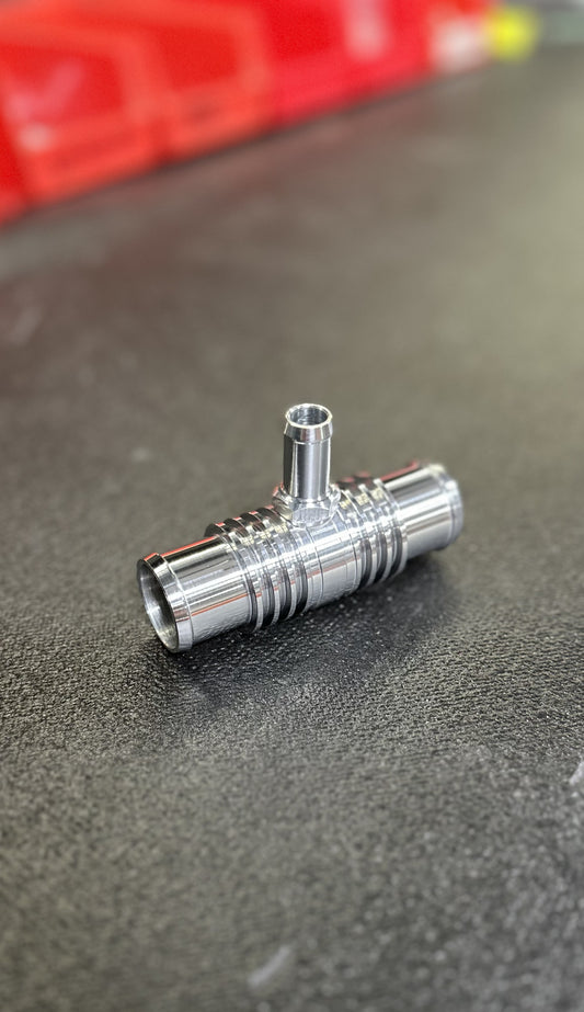 Twisted T Coolant Fitting 09-26 ZX6R