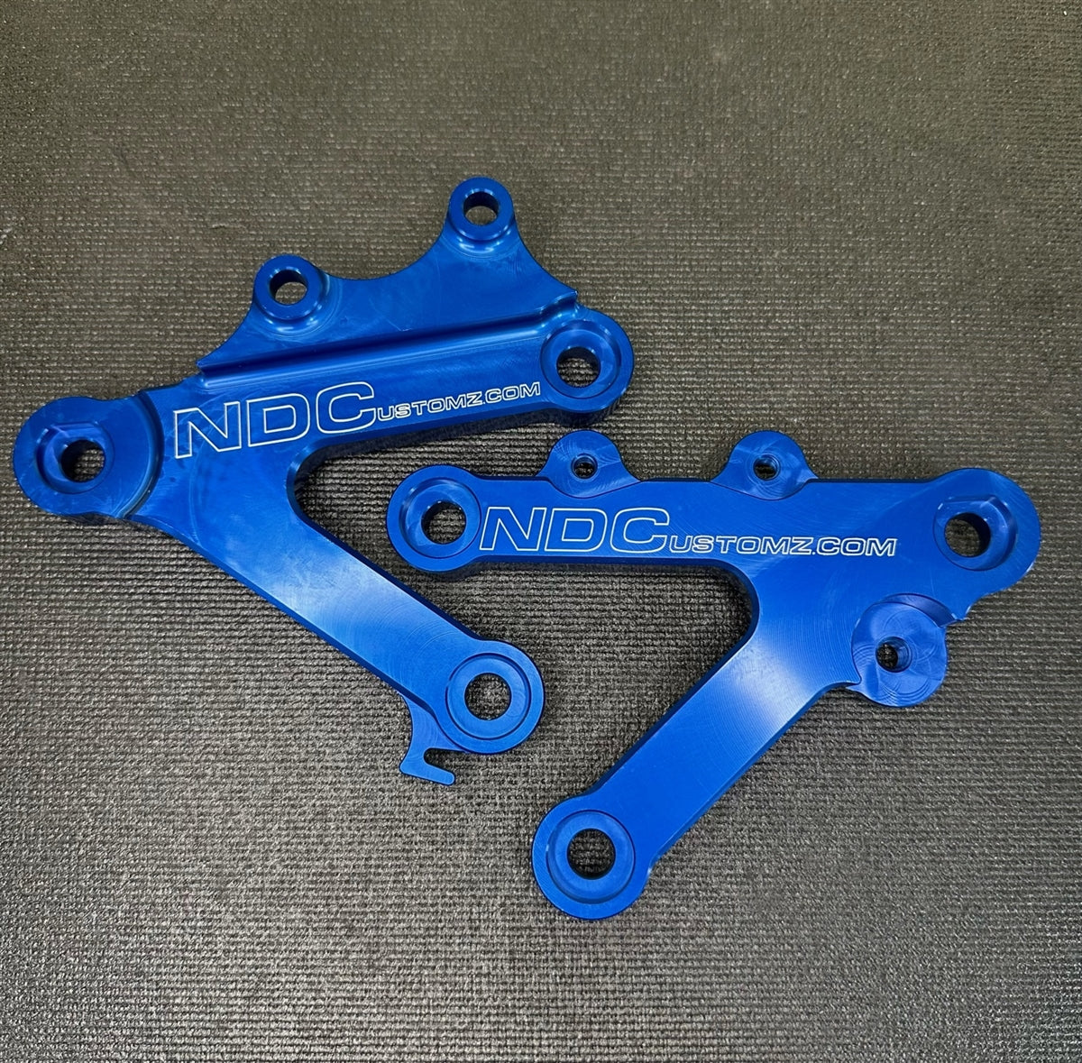 BLUE 0924 ZX6R/636 REAR SETS & PEGS NDCustomz